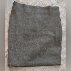 🌟NWOT H&M Classic Gray Knee Length Stretchy Dressy Work Pencil Skirt 🌟